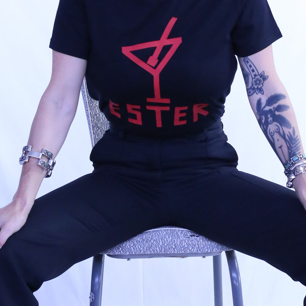 
                  
                    Ester Martini T-shirt
                  
                